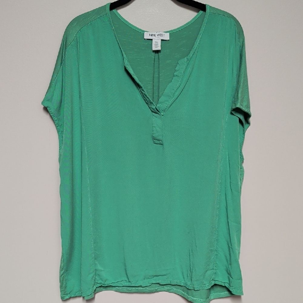 Nine West Vibrant Green Women's Blouse